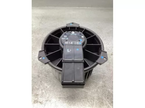 Kachel Ventilatiemotor-7917651 (18860567)