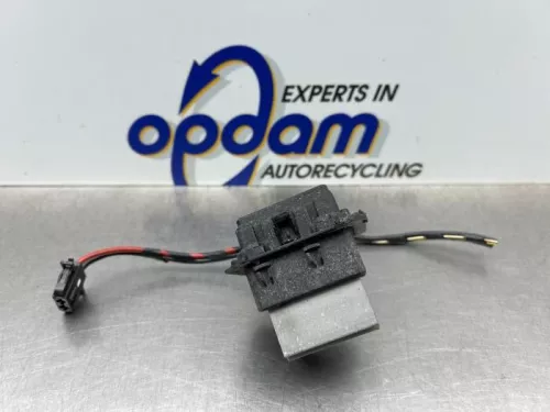 Kachel Weerstand-8271688 Kachel Weerstand-8271688