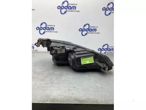 Koplamp links-8225633 (21144520)