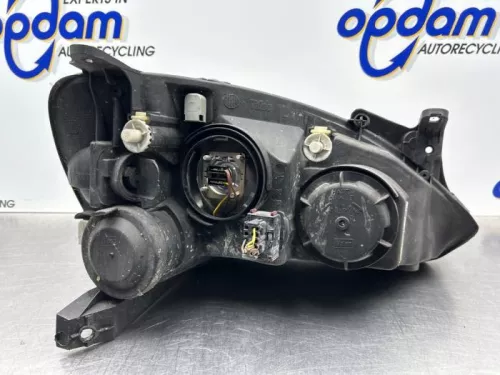Koplamp links-8289596 (22085144)