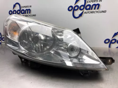 Koplamp links-8266228 (21764038)