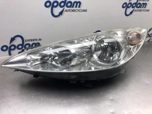 Koplamp links-7934982 (17766400)