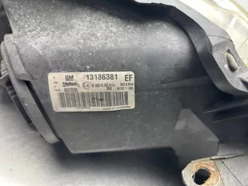 Koplamp links-8287192 (22107086)