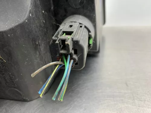 Koplamp links-8247306 (21536062)