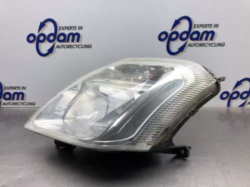 Koplamp links-8232566