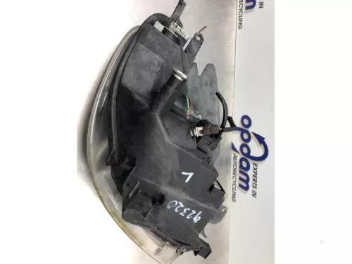 Koplamp links-8265227 (21747926)