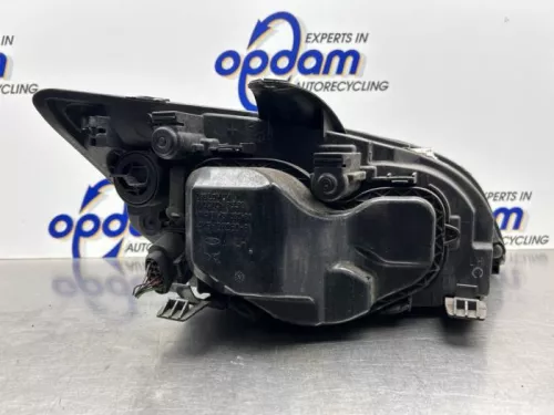 Koplamp links-8313867 (22532120)