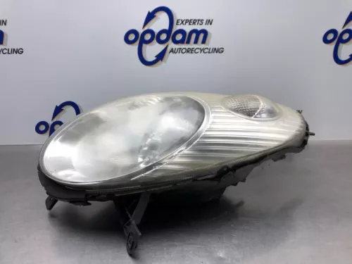 Koplamp links-8256459 (21601055)