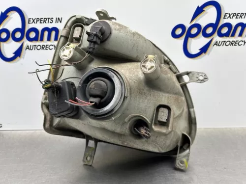 Koplamp links-8311370 (22455292)