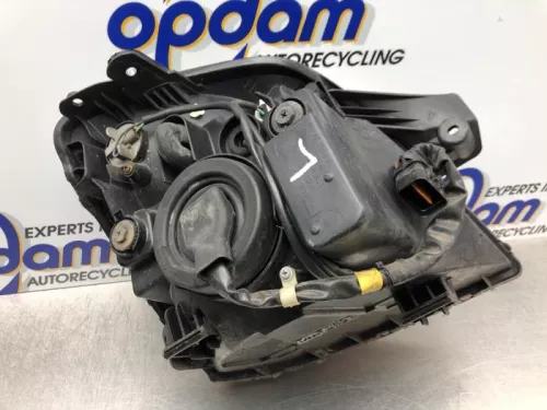 Koplamp links-8144443 (21015210)