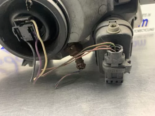 Koplamp links-8229255 (21731053)