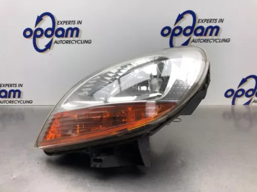 Koplamp links-8269846 (21823879)