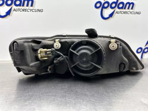 Koplamp links-8325670 (22650514)