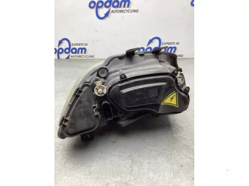 Koplamp links-8258546 (21663431)