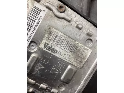 Koplamp links-8258546 (21663431)