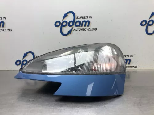 Koplamp links-8154042