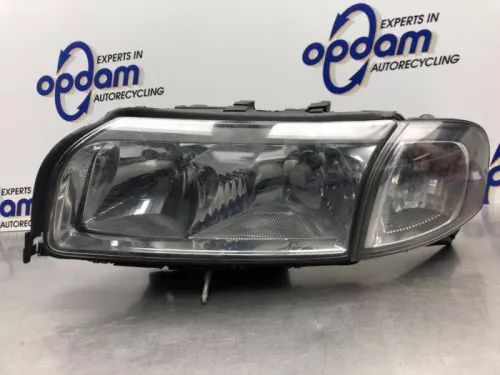 Koplamp links-8269560 (21811803)