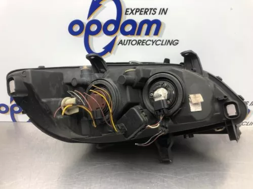Koplamp links-8190441 (20695090)