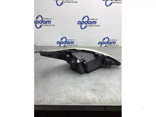 Koplamp links-8254144 (21560173)