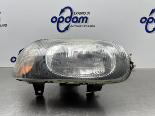 Koplamp rechts-8290951 (22111269)