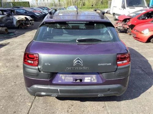 Achterbumper-7737594 (16826376)