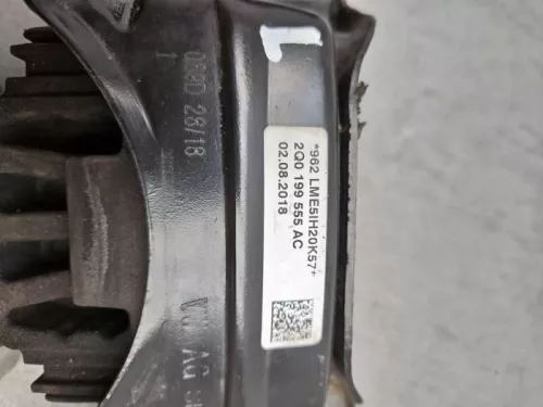 Motorsteun-8252642 (21879182)