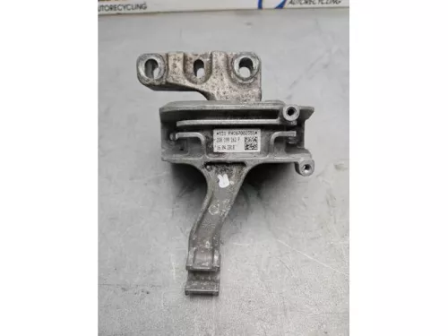 Motorsteun-8252642 (21879171)