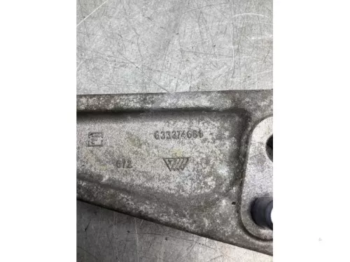Motorsteun-6098255 (18893052)