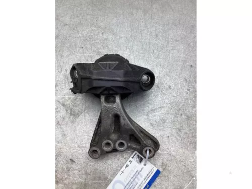 Motorsteun-8277389 (22057582)