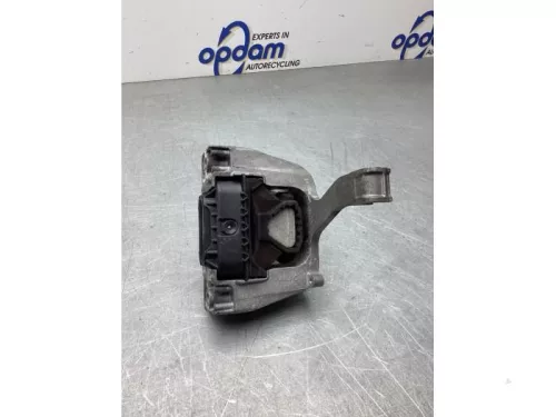 Motorsteun-8277657 (22552995)