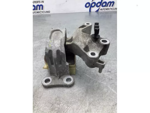 Motorsteun-7862997 (17528311)