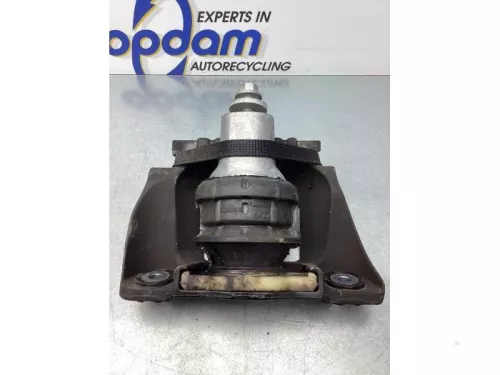 Motorsteun-6939061 (17254056)