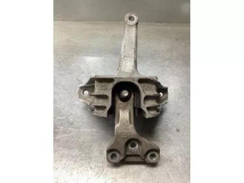 Motorsteun-8135451 (20773940)