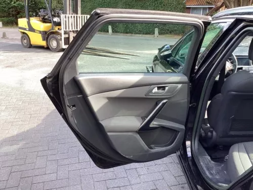 Portier 4Deurs links-achter-7913623 (17432891)