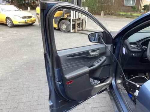 Portier 4Deurs links-voor-8293887 (22178858)