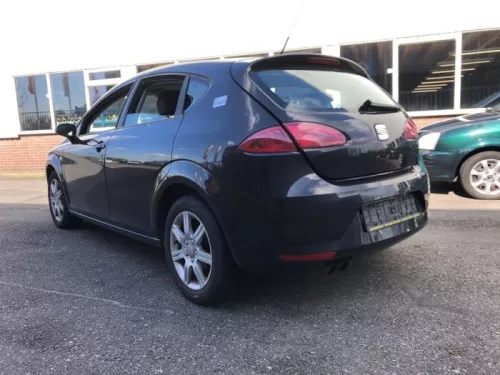 Portier 4Deurs links-voor-8167904 (20633395)