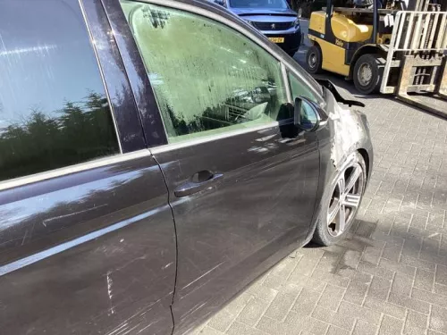 Portier 4Deurs rechts-voor-8300861 Portier 4Deurs rechts-voor-8300861