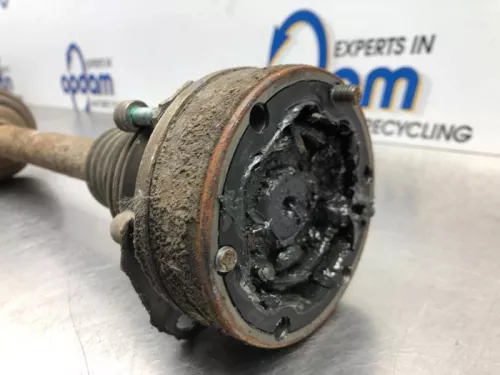 Volkswagen  Aandrijfas links-achter 16635285 (16635285)
