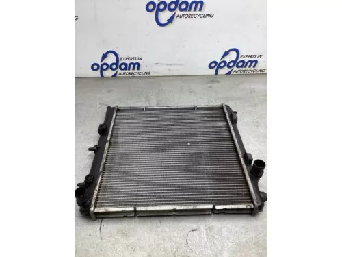 Radiateur-8277389 (22046711)