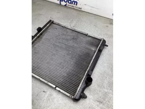 Radiateur-8277389 (22046711)