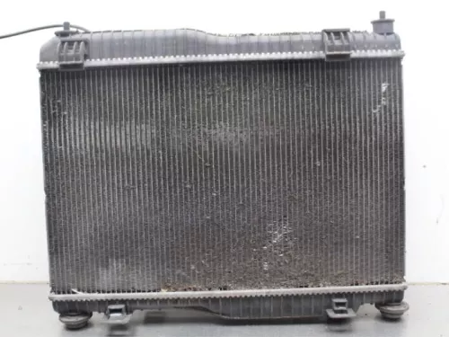 Radiateur-7875516 (11753157)