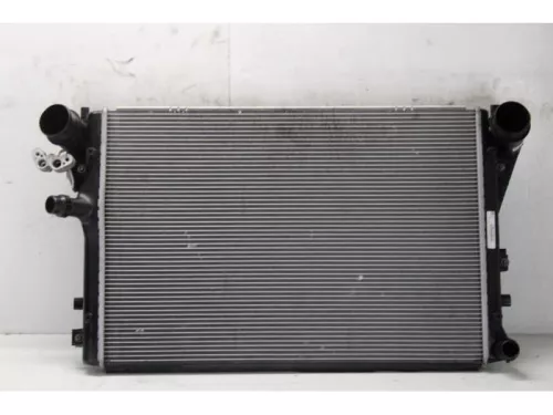 Radiateur-7880615 (13982836)