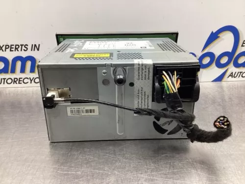 Radio-7977188 (17963188)