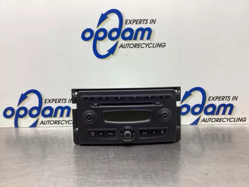 Radio-7609022 (17626307)