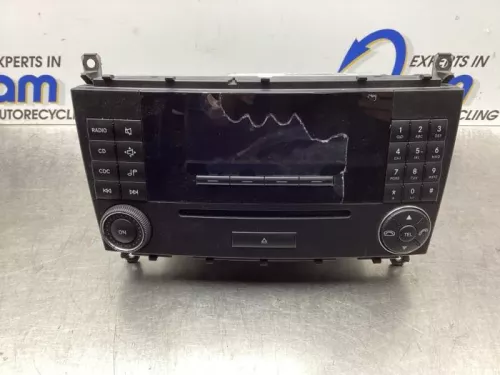 Radio-7738519 (17301945)