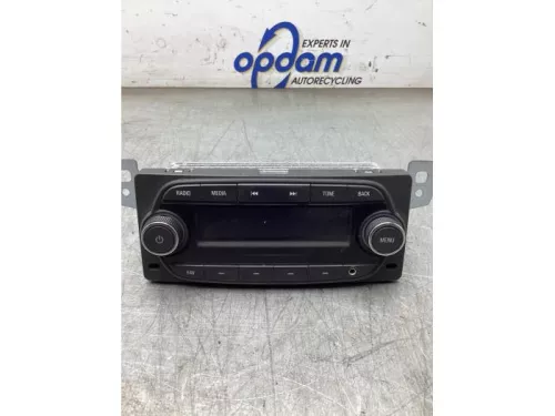 Radio-8133371