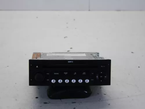 Radio-7885451