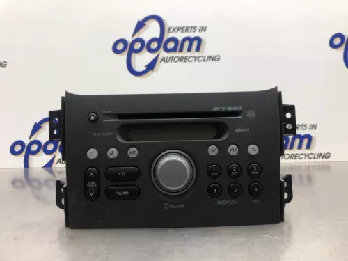 Radio CD Speler-8202986 (21054093)