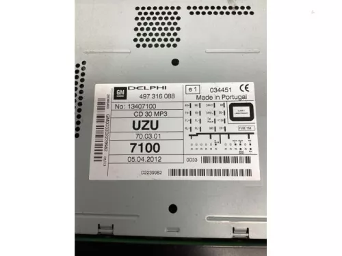 Radio CD Speler-8138464 (20747500)