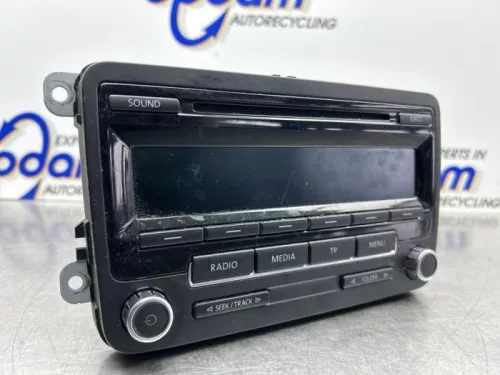 Radio CD Speler-8283350 (22098316)